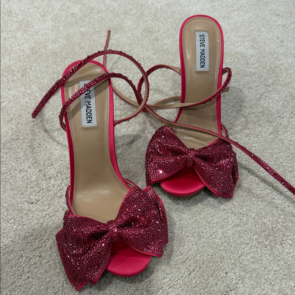 Steve Madden Fuchsia Bow Heels